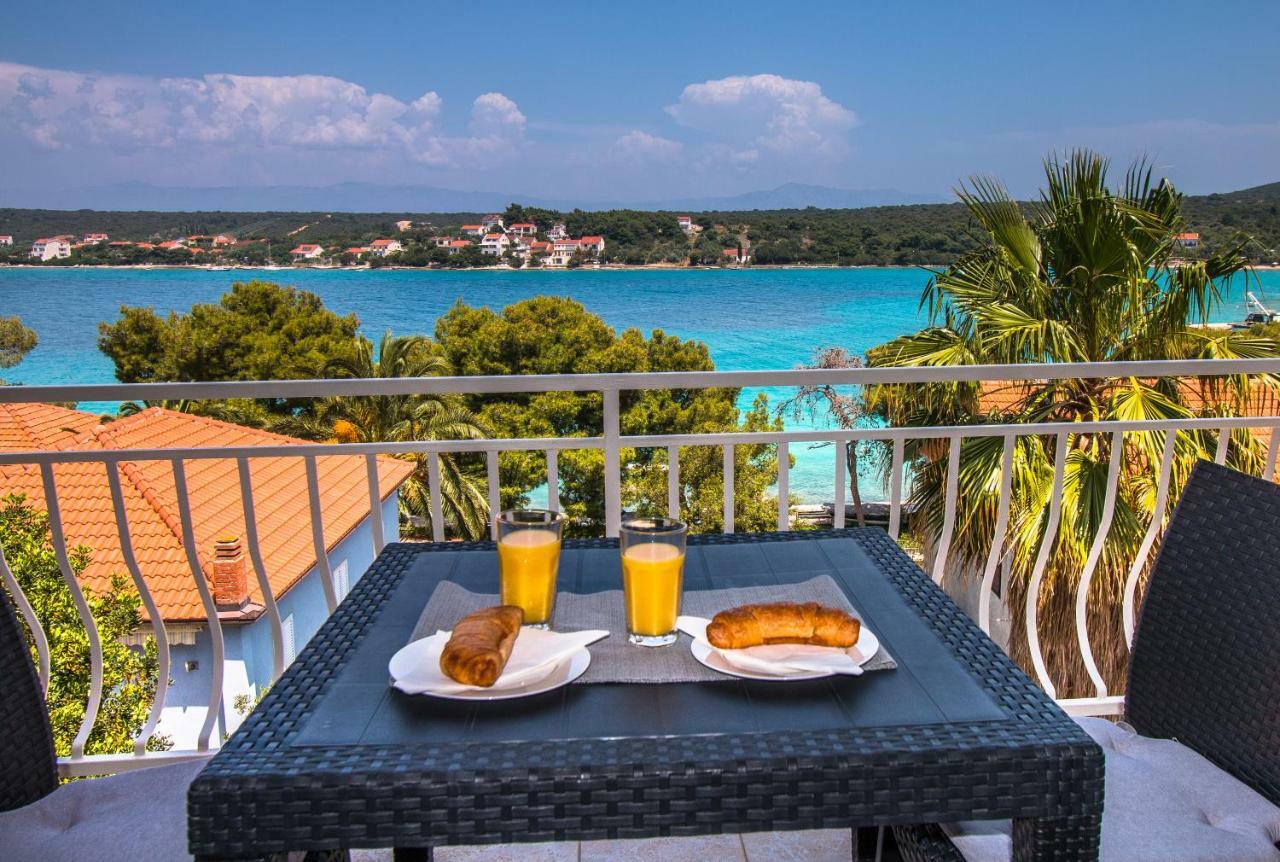 Ceratonia Apartments Lovište Buitenkant foto